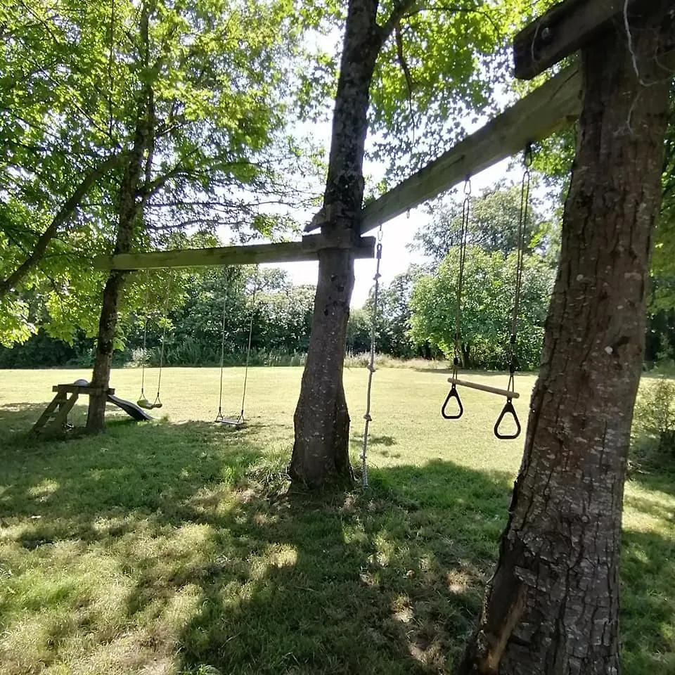 Zen Villa Parigné 0*,  Franciaország